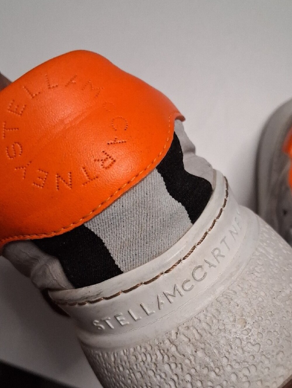 Stella McCartney Light Gray Sneakers with Bright Orange Interior - Picture 5 of 9